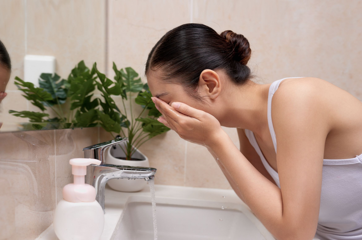 Manfaat Cuci Muka Dengan Air Dingin